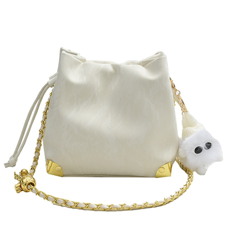 Casual and versatile crossbody bucket bag